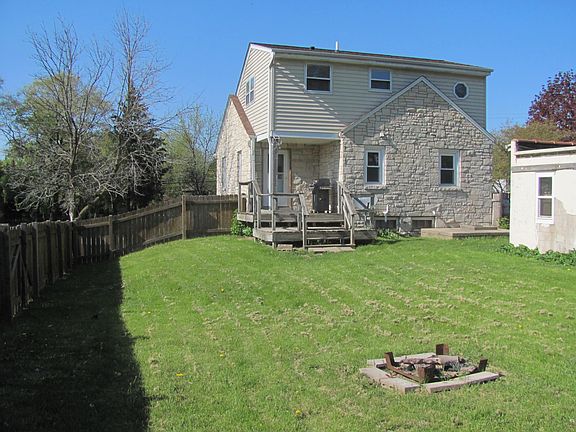 2nd image of 3829 E Garden Pl