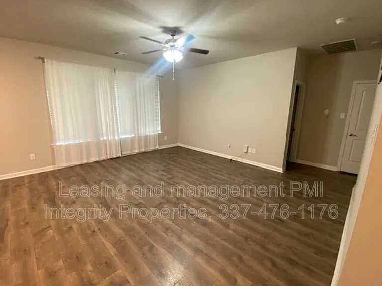 616 Vert Dr — Photo 9