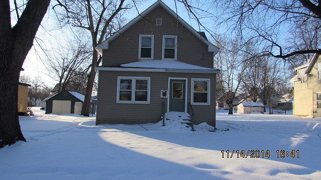 1st image of 416 Charlotte St SE