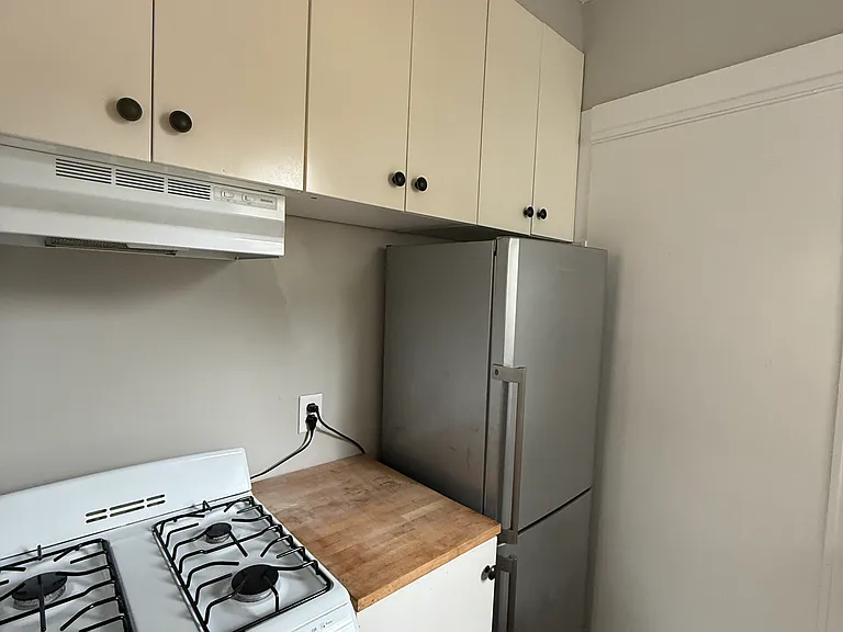 512 Whitney Ave #1B — Photo 6