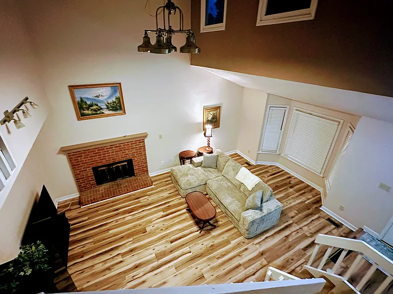 2503 Sawmill Rd — Photo 2