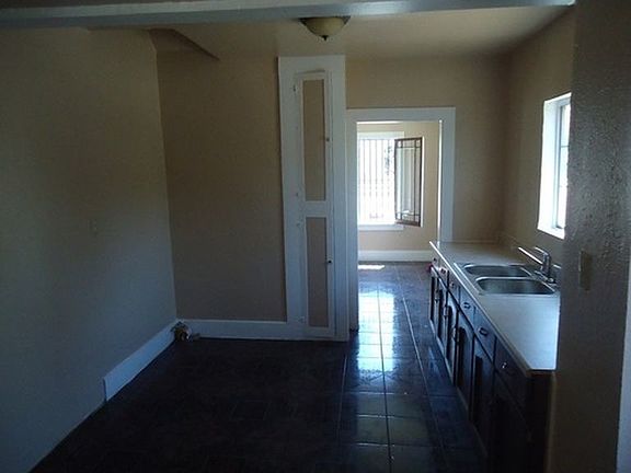 4th image of 1306 N F St #1000SQFT