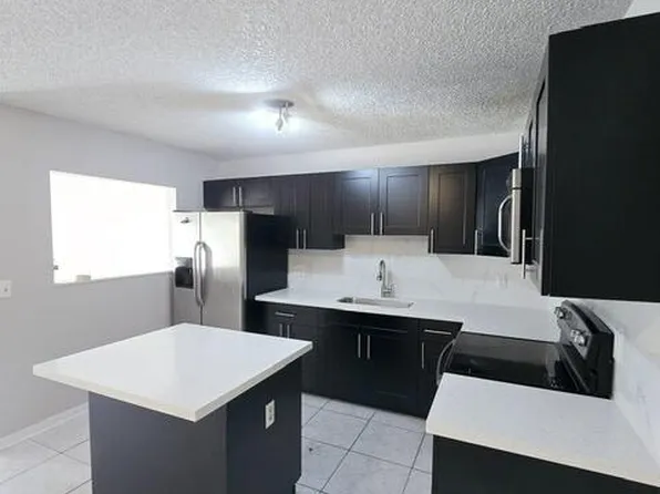 4320 Woodstock Drive #D, West Palm Beach, FL 33409