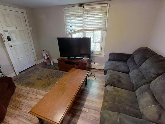 5th image of 530 N 5th Ave APT A