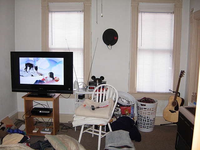 1st image of 2310 N Hoyne Ave APT 2F
