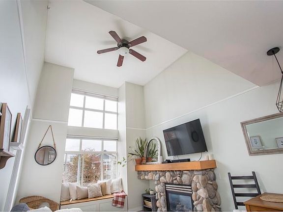 2nd image of 5700 Andrews Rd #427