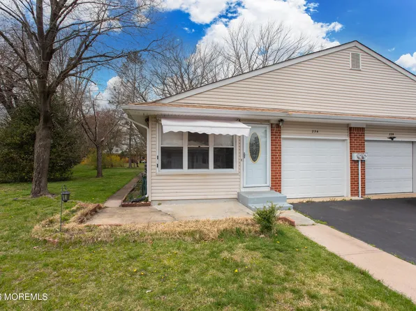 23 Snowberry Lane #A, Whiting, NJ 08759