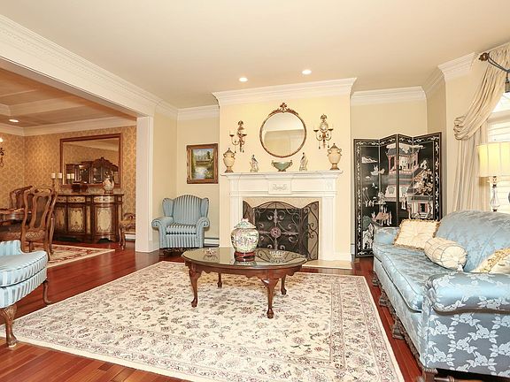 Formal LR/ Fireplace