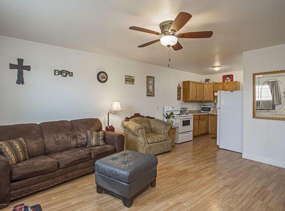 4th image of 1619 Bowie St