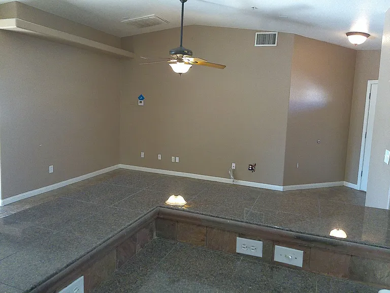 2992 Winterhaven Dr — Photo 4