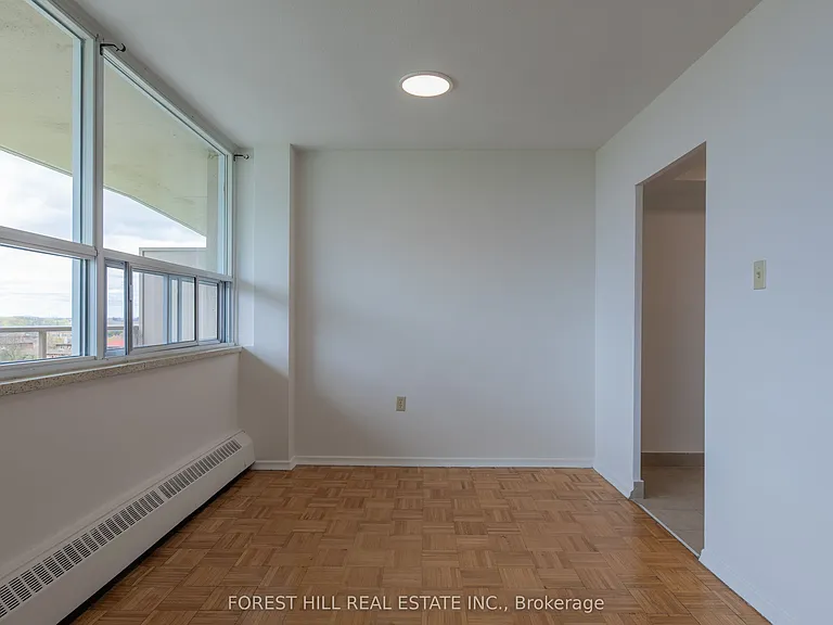 1130 Wilson Ave #306 — Photo 17