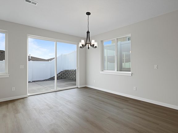 5th image of 1396 S 50th Ave