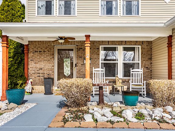 4th image of 5920 Cabot Dr