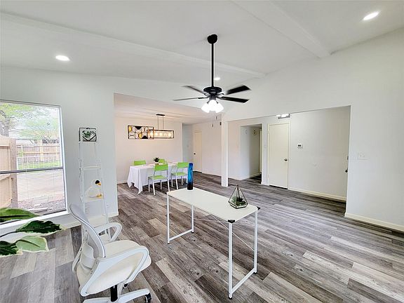 5th image of 4636 Gleneagle St
