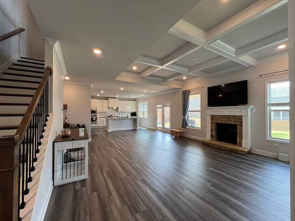 1st image of 4473 Mill Oak Way SW