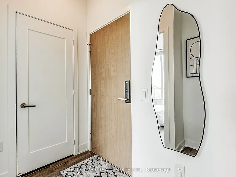 585 Bloor St E #415 — Photo 18