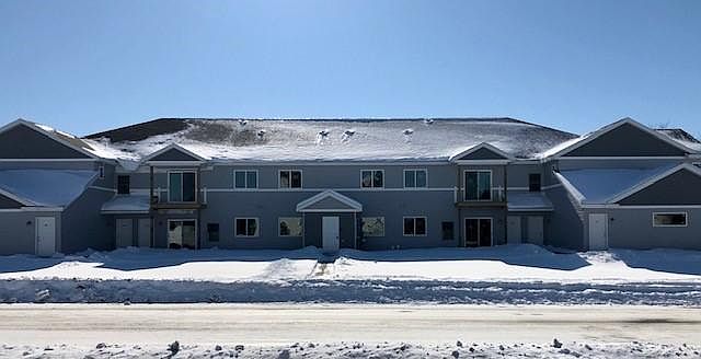 1st image of 535 Linden Dr #I