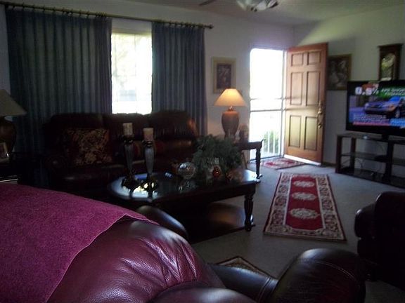 3rd image of 632 Morey Ave