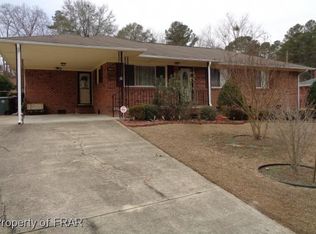 1869 Cascade St, Fayetteville, NC 28301