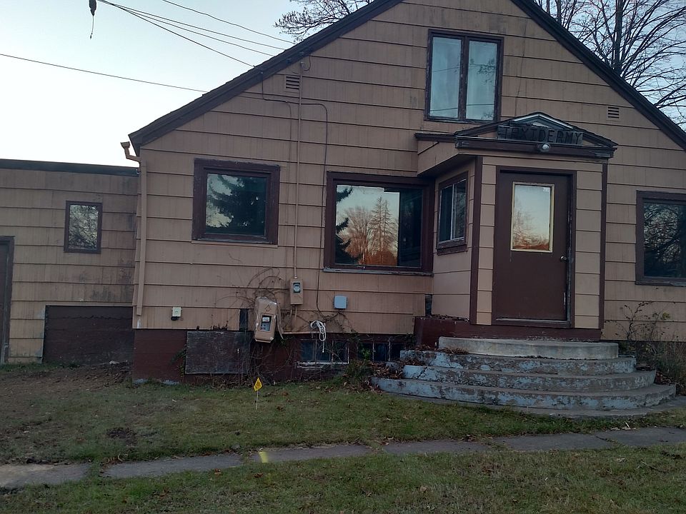 1st image of 102 Oswald St