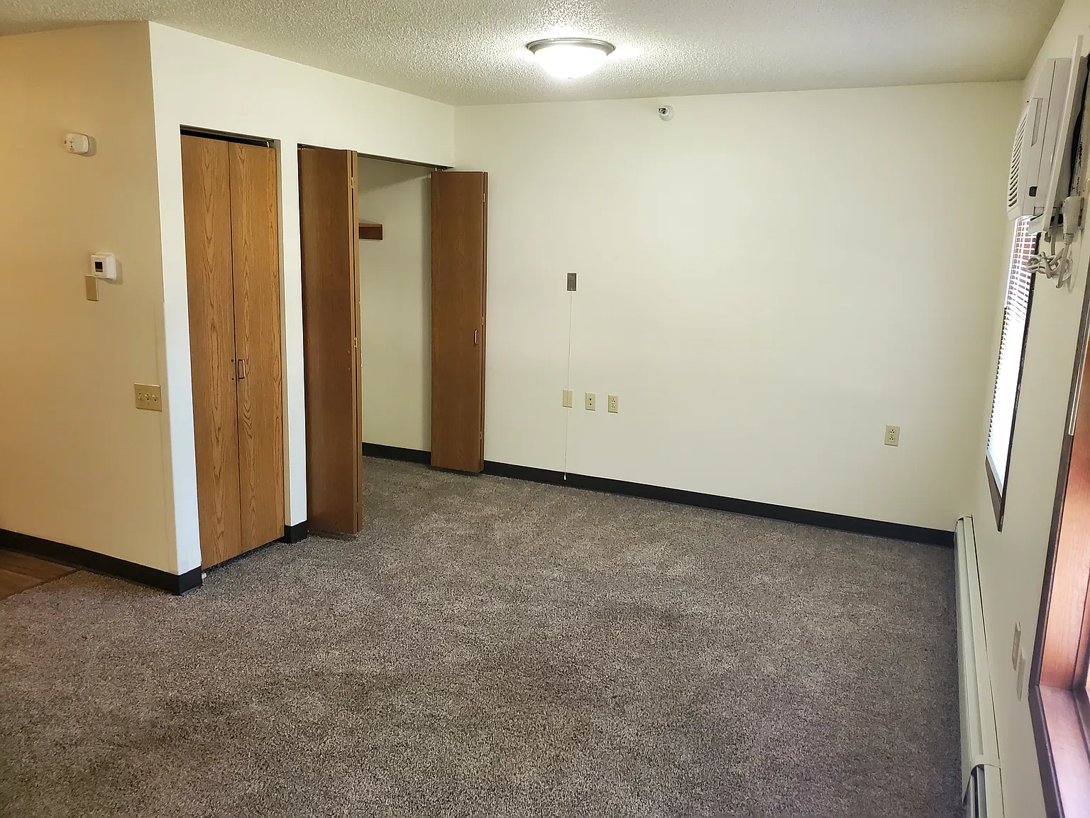 Studio, 500 sqft, $500 — Photo 3
