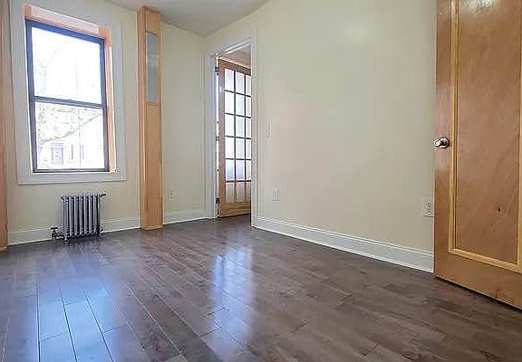 4th image of 270 Empire Blvd APT 1H