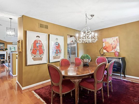 5th image of 8077 Savannah Ct