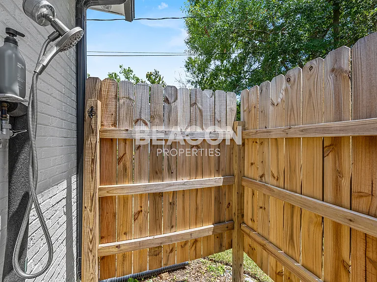 406 W Blackbeard Rd — Photo 21