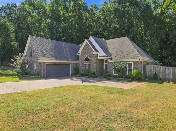 50 Brookhaven Ln, Oakland, TN 38060