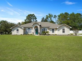 132 Lake Manor Dr, Kingsland, GA 31548