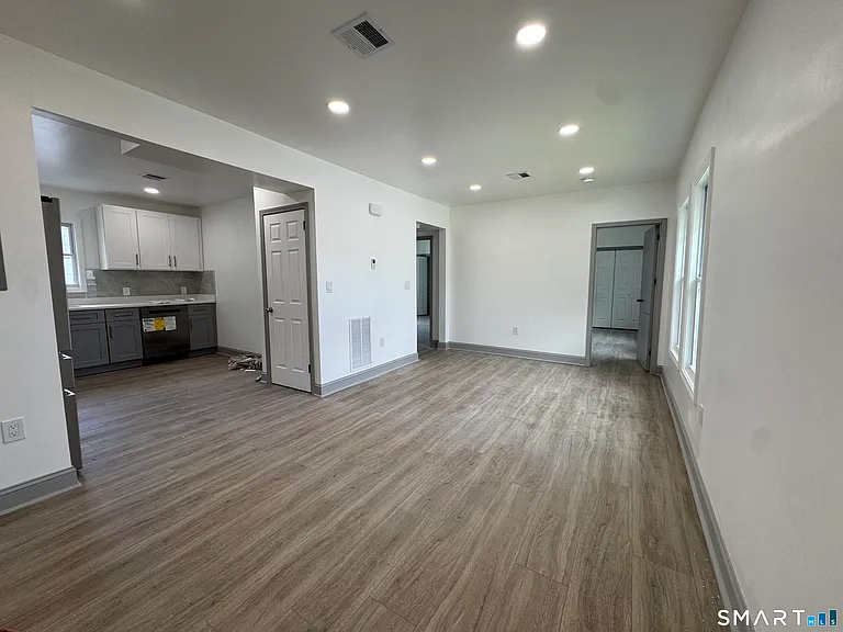 128 Jewett St #2 — Photo 1