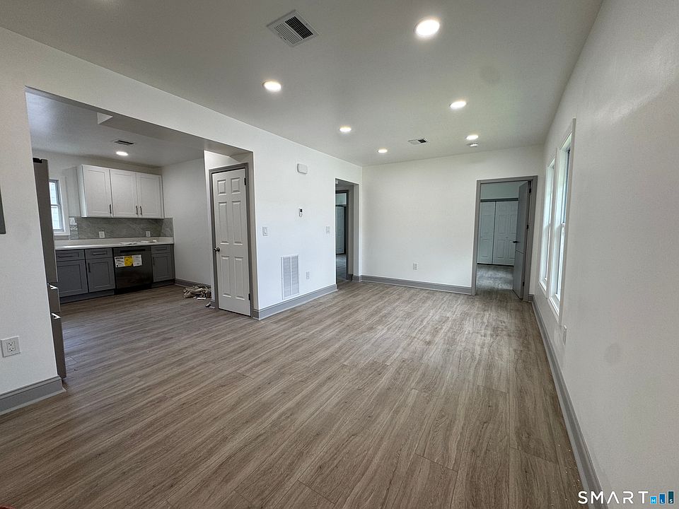 1st image of 128 Jewett St #2