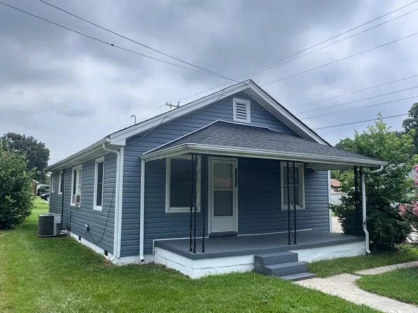1707 Arlington Rd, Hopewell, VA 23860