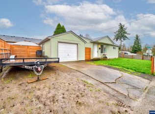 690 24th St SE, Salem, OR 97301