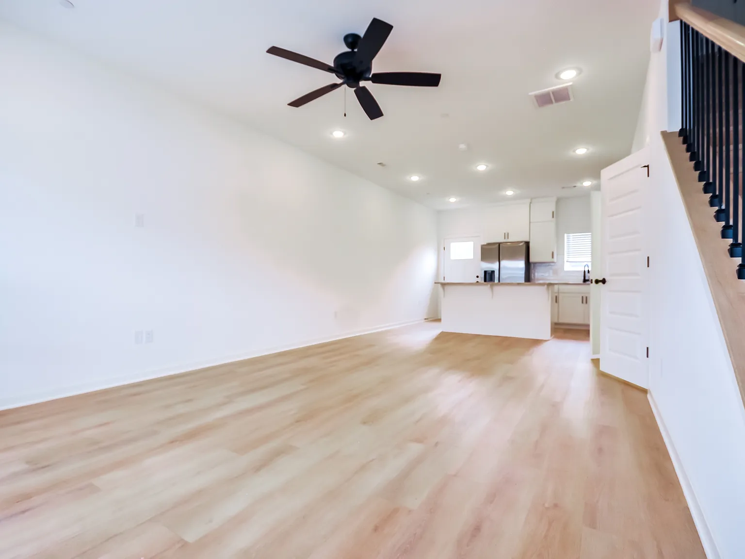 1863 South Garland Avenue - 4 — Photo 4