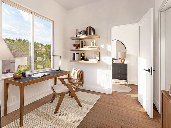 Ground Floor Townhome - En Suite Bedroom