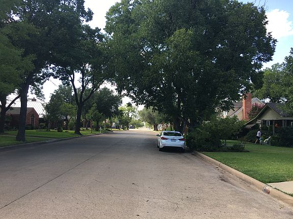 5th image of 214 S Bishop St
