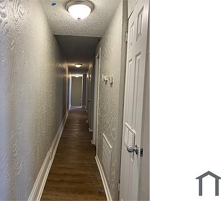 4th image of 3820 S Compton Ave #2F