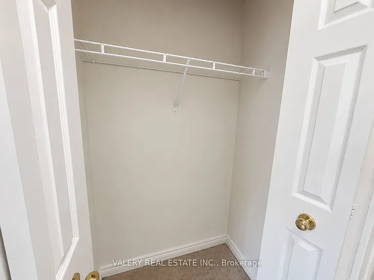 555 Grasslands Ct — Photo 19