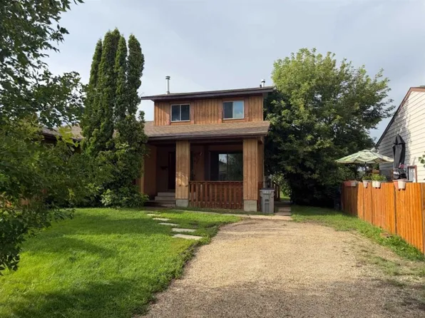 9312 S 67th Ave, Grande Prairie, AB T8W 1C2