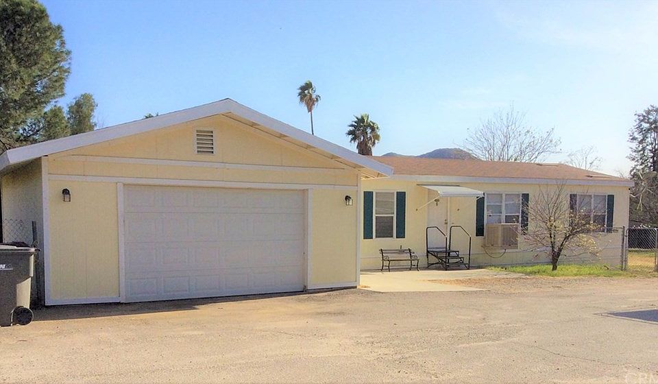 1st image of 25803 Melba Ave