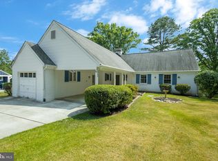 7905 Jansen Dr, Springfield, VA 22152