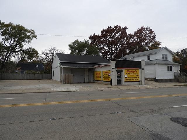 1st image of 840 S Genesee St