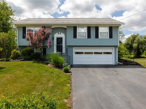 10 Mountview Rd E, Bath, NY 14810