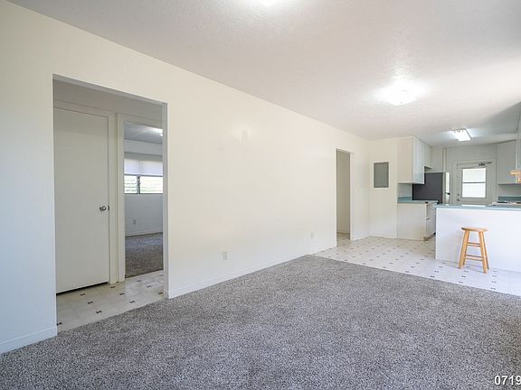5th image of 3463 Keanu St