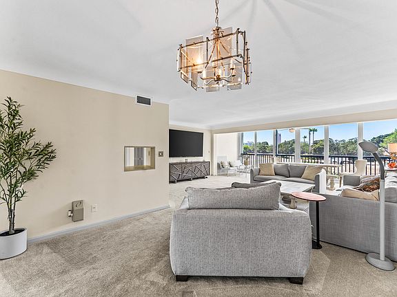 3rd image of 300 E Royal Palm Road #0340