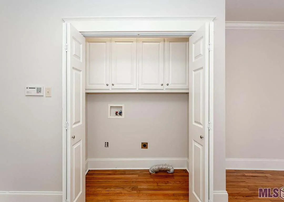 3 bed, 1432 sqft, $2,095 — Photo 4