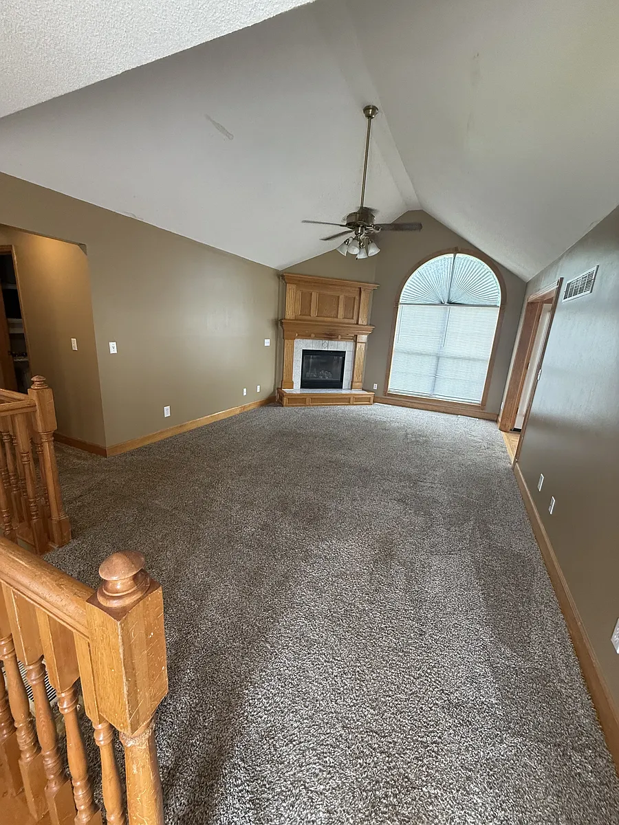 Building Photo - 822 SW Montana Ridge Dr