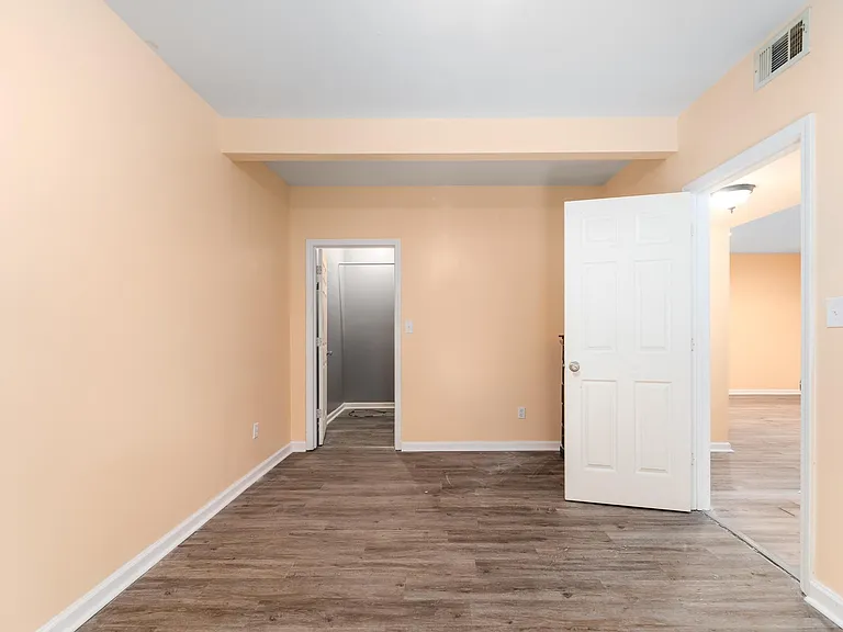 3665 Chestnut Dr #D2 — Photo 7