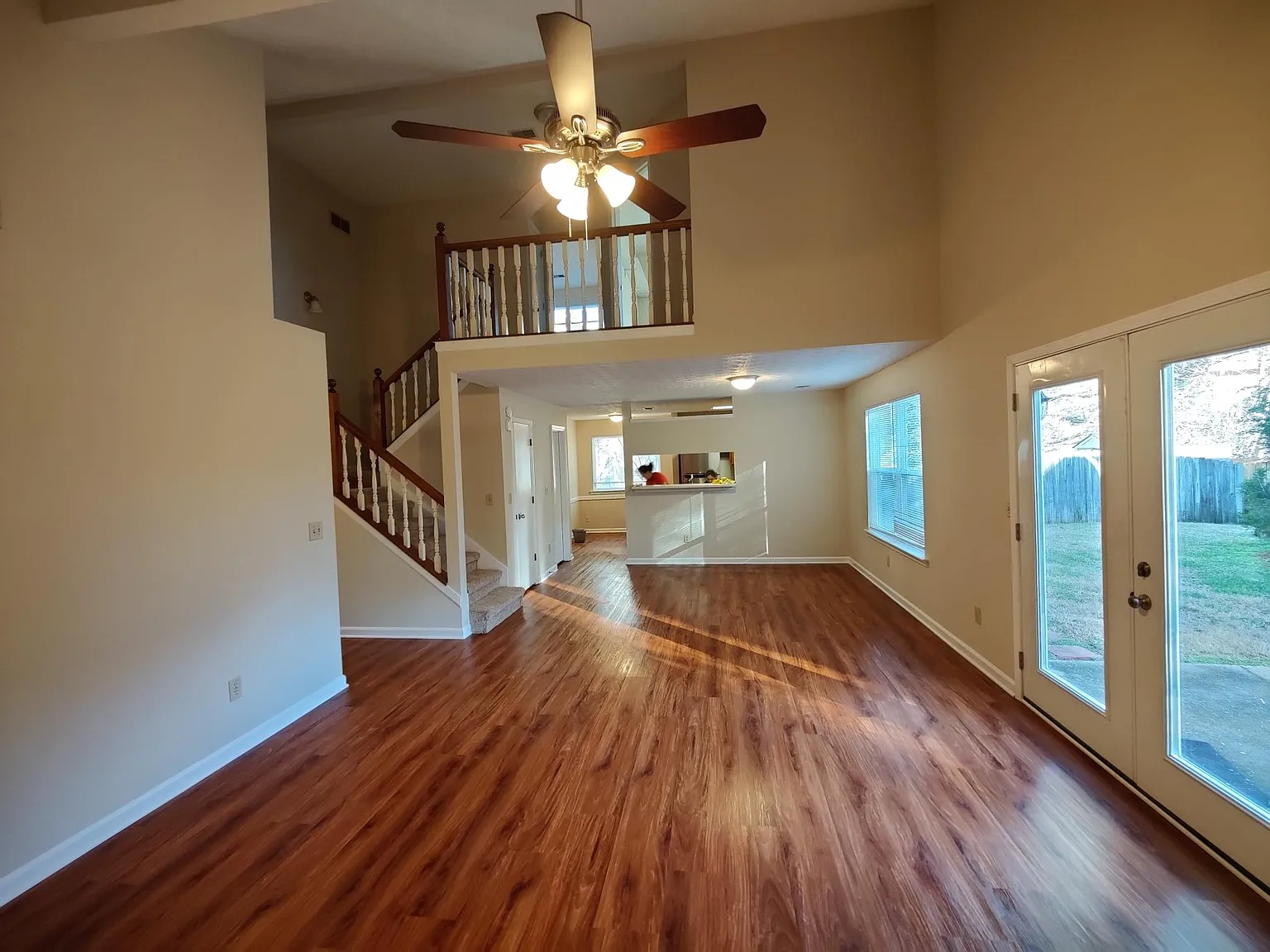 3 bed, 2.5 bath, 1700 sqft, $2,150 — Photo 3